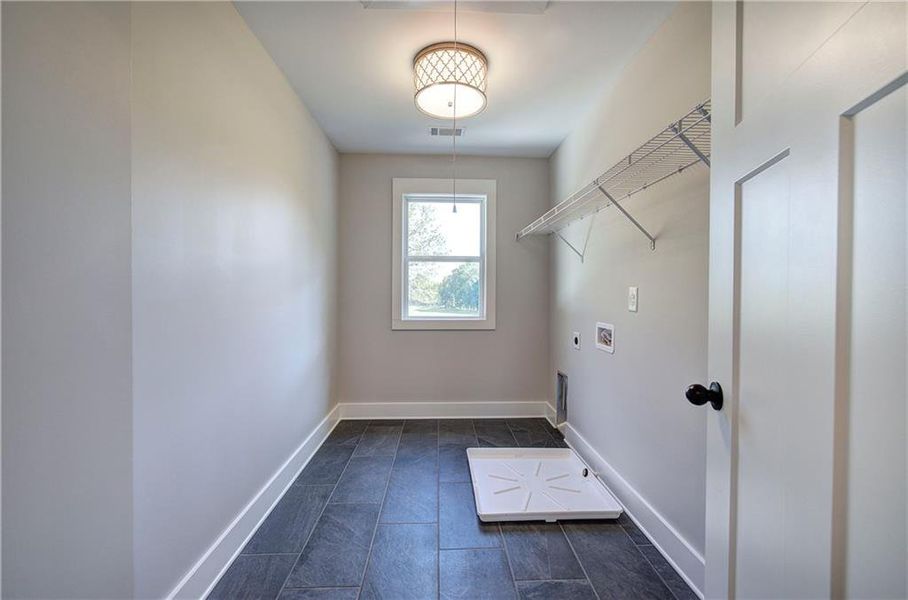 Spacious, unfurnished interior of a new home in , Euharlee (Image 43).