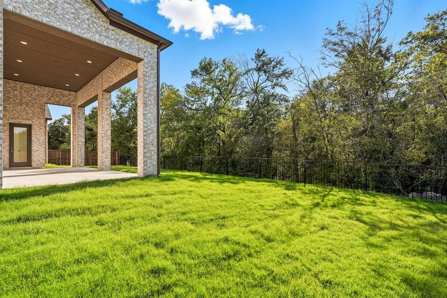 Exterior details and patio area of a home in Sonoma Verde: 70ft. lots, McLendon-Chisholm (Image 2). Exterior details and patio area of a home in Sonoma Verde: 70ft. lots, McLendon-Chisholm (Image 2).