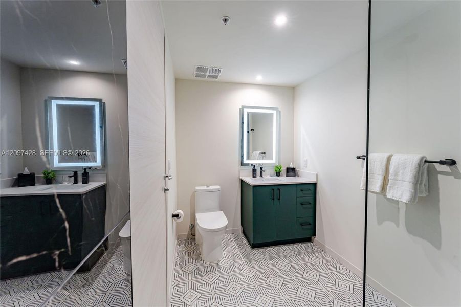 Furnished interior view inside a new home in , Coral Gables (Image 8).