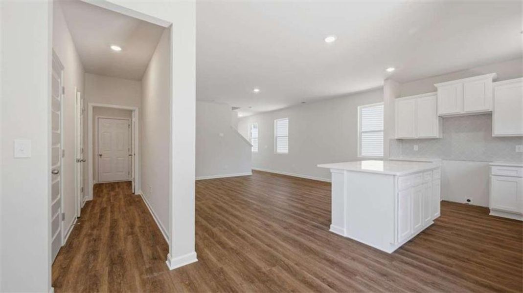 Spacious, unfurnished interior of a new home in Shoal Creek, Hampton (Image 15).