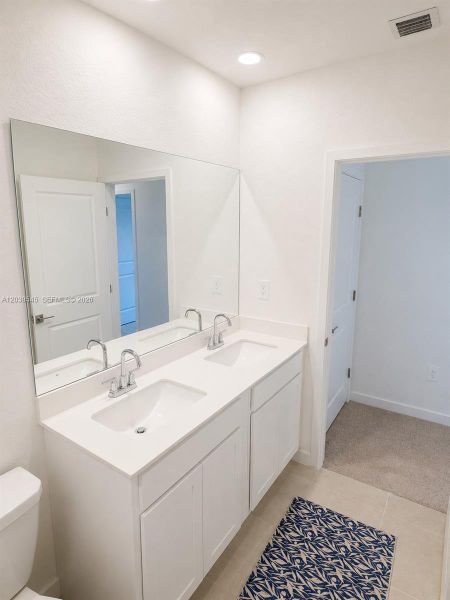 Furnished interior view inside a new home in , Homestead (Image 24).