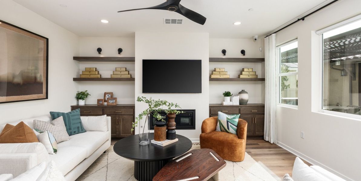 Horizon at Cascade Landing - 1440x724 (3)