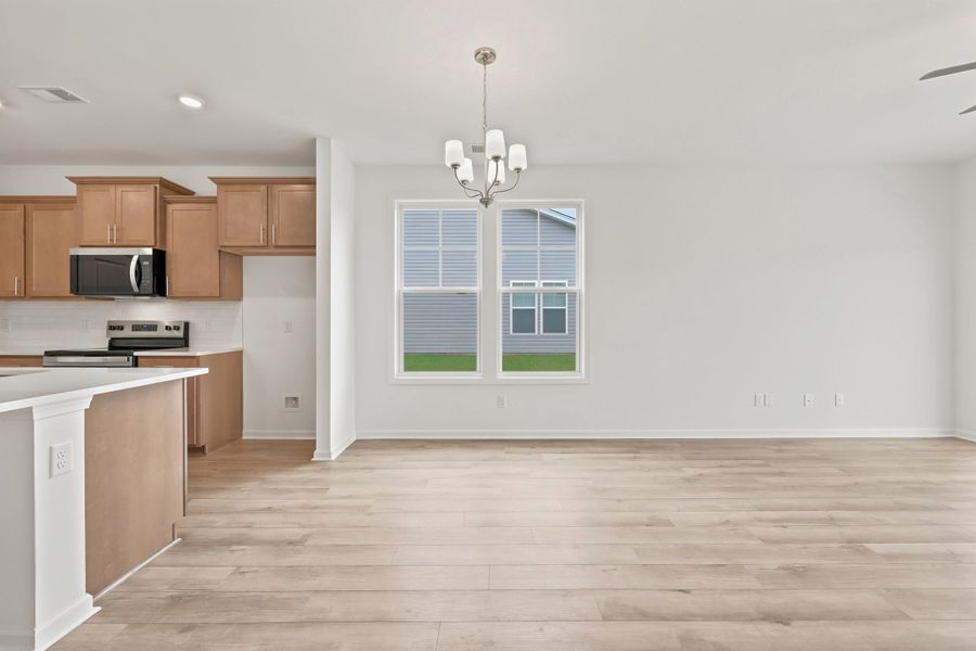 Spacious, unfurnished interior of a new home in Edgefield, Loris (Image 13). Spacious, unfurnished interior of a new home in Edgefield, Loris (Image 13).