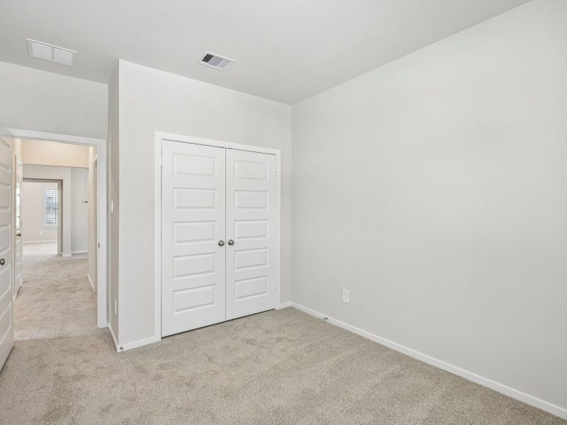 Spacious, unfurnished interior of a new home in Pinewood Trails - City Series, Atascocita (Image 11).