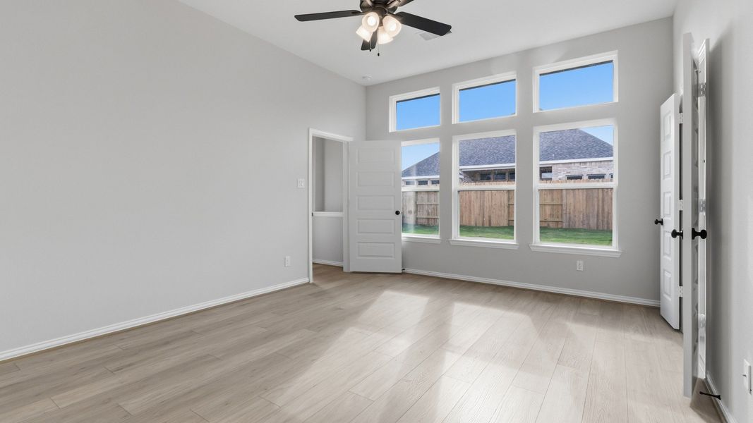 Furnished interior view inside a new home in Brookewater, Rosenberg (Image 11). Furnished interior view inside a new home in Brookewater, Rosenberg (Image 11).