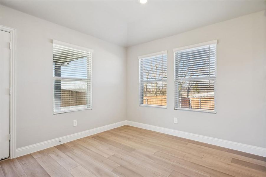 Photo is not of the actual home, but is an inspirational photo of builder’s model home and may depict options, furnishings, and/or decorator features that are not included.