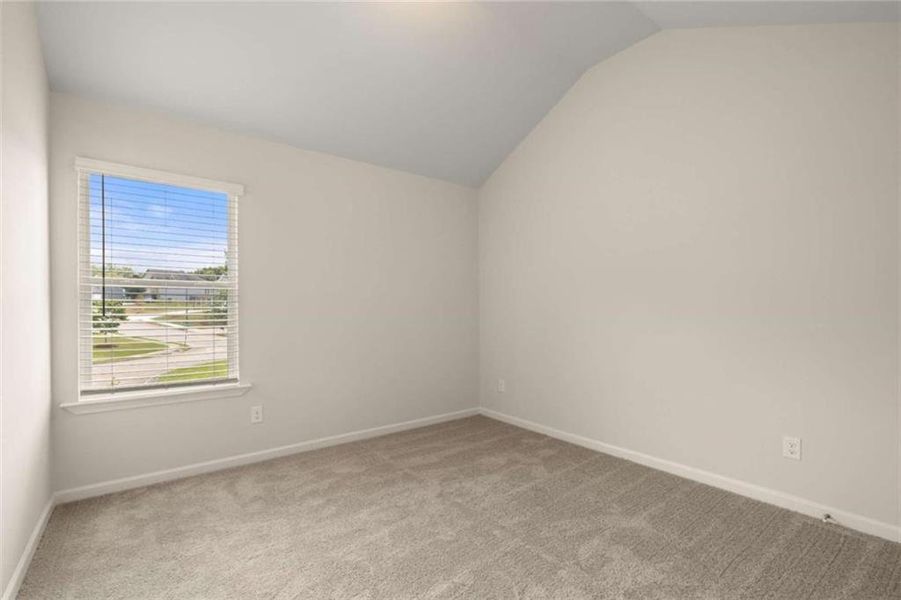 Spacious, unfurnished interior of a new home in Whisper Creek, Atlanta (Image 9).