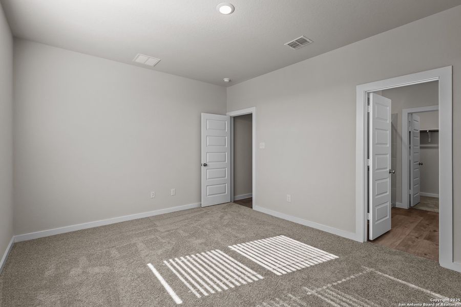 Spacious, unfurnished interior of a new home in Applewhite Meadows, San Antonio (Image 20). Spacious, unfurnished interior of a new home in Applewhite Meadows, San Antonio (Image 20).