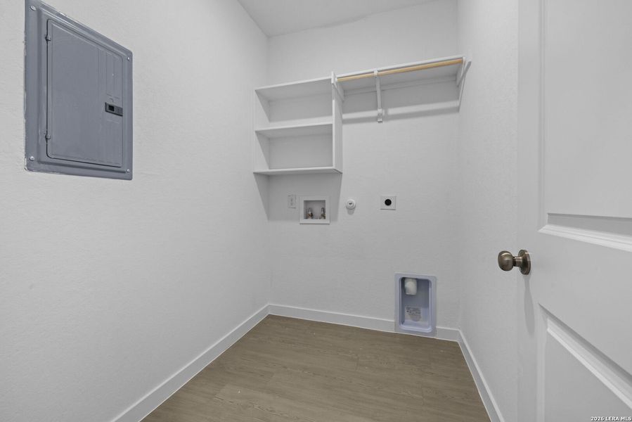 Spacious, unfurnished interior of a new home in Voss Farms, New Braunfels (Image 24). Spacious, unfurnished interior of a new home in Voss Farms, New Braunfels (Image 24).