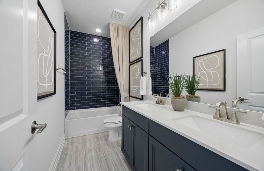 Representative furnished interior of a home built from the Rainier by Pulte Homes in Wilson Creek Meadows, Celina (Image 31).
