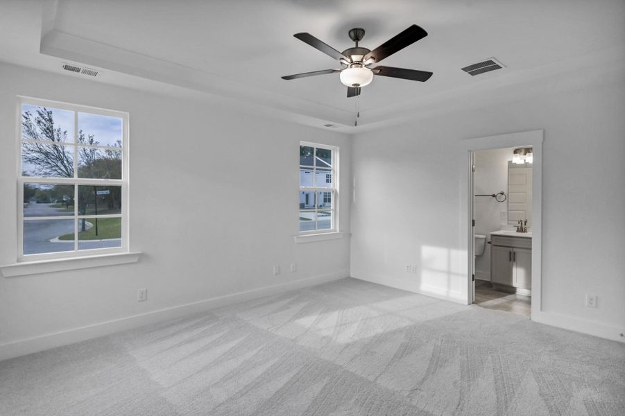 Spacious, unfurnished interior of a new home in Lake Carolina Townhomes, Columbia (Image 37).