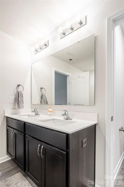 Furnished interior view inside a new home in , Kings Mountain (Image 35).