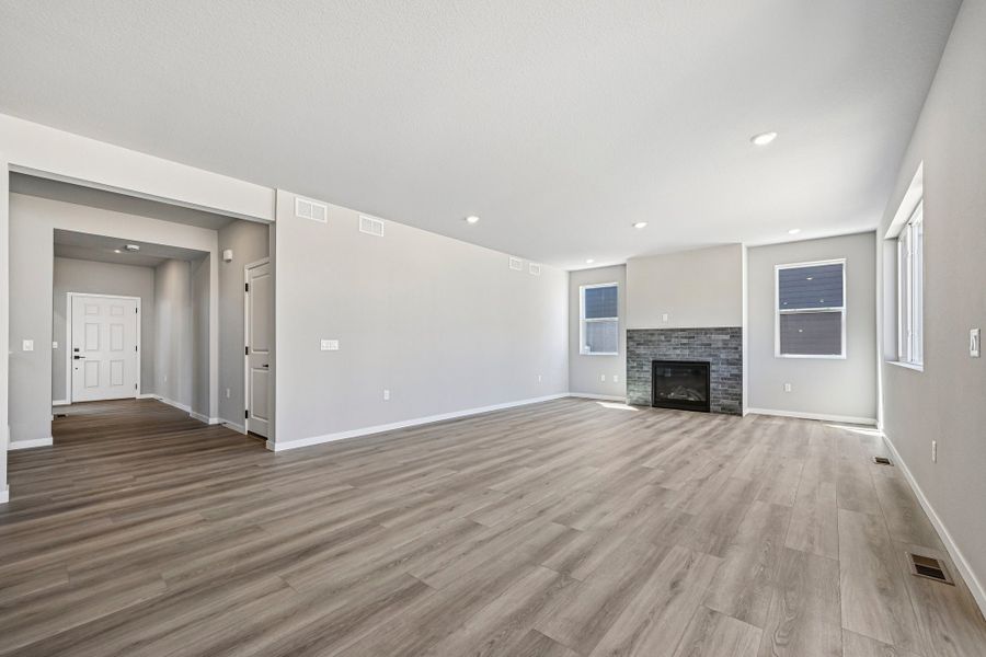 New Home in Parker, CO.  - Slide 4