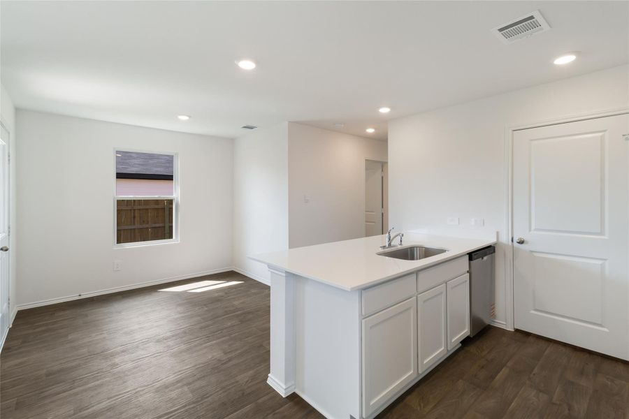 Image 19 of a home in Marigold. Image 19 of a home in Marigold.