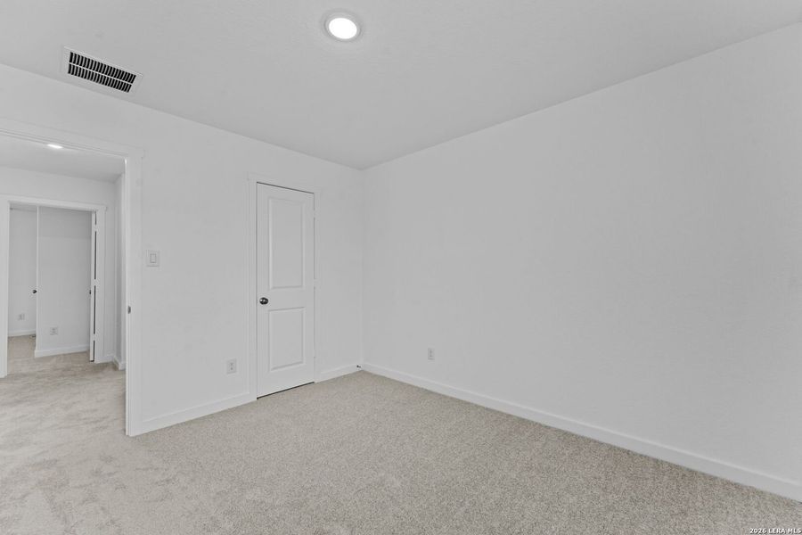 Spacious, unfurnished interior of a new home in Waterwheel, San Antonio (Image 22). Spacious, unfurnished interior of a new home in Waterwheel, San Antonio (Image 22).