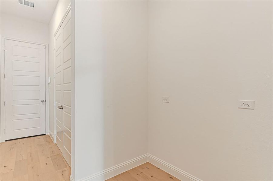 Spacious, unfurnished interior of a new home in , Aledo (Image 34). Spacious, unfurnished interior of a new home in , Aledo (Image 34).