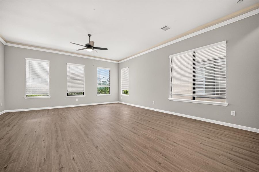 Spacious, unfurnished interior of a new home in , Houston (Image 33). Spacious, unfurnished interior of a new home in , Houston (Image 33).