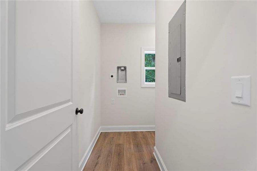 Spacious, unfurnished interior of a new home in , Austell (Image 27).