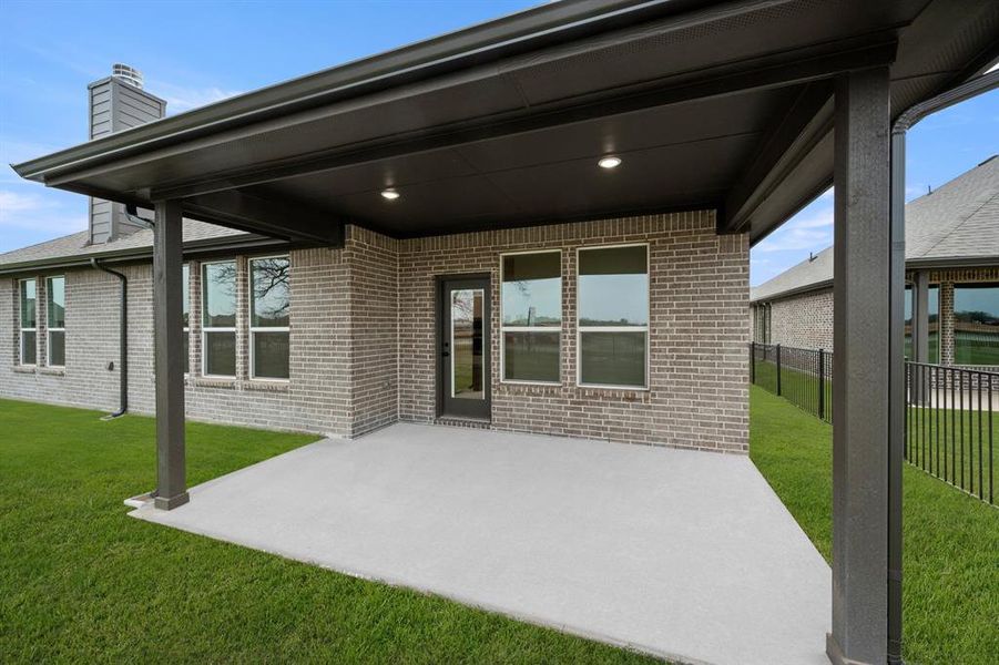 389 Paddle Boat- Back-3240