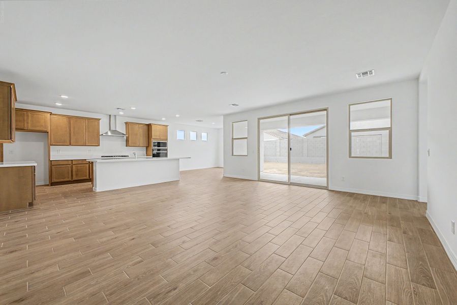 Spacious, unfurnished interior of a new home in Tierra Vistoso, Surprise (Image 6). Spacious, unfurnished interior of a new home in Tierra Vistoso, Surprise (Image 6).