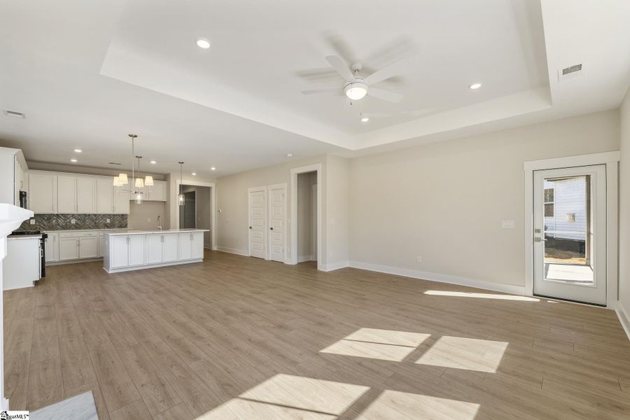 Spacious, unfurnished interior of a new home in Saratoga Oaks, Williamston (Image 19).