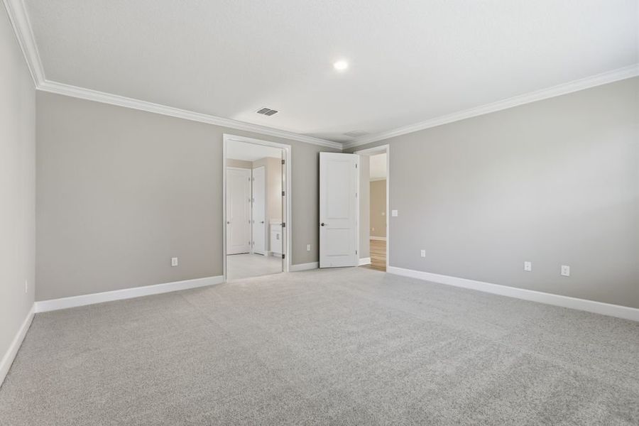 Spacious, unfurnished interior of a new home in Headwaters at Lofton Creek, Yulee (Image 27).