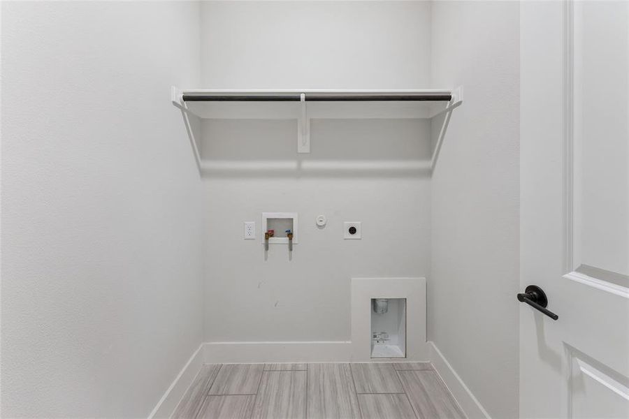 Furnished interior view inside a new home in , Celina (Image 14).