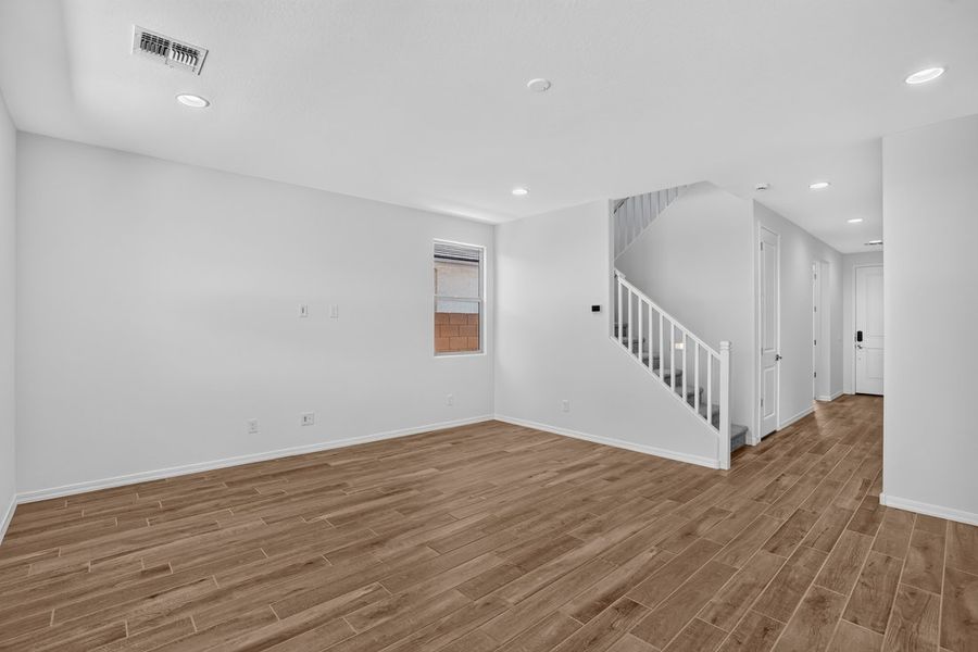 Spacious, unfurnished interior of a new home in Artisan at Asante, Surprise (Image 16).
