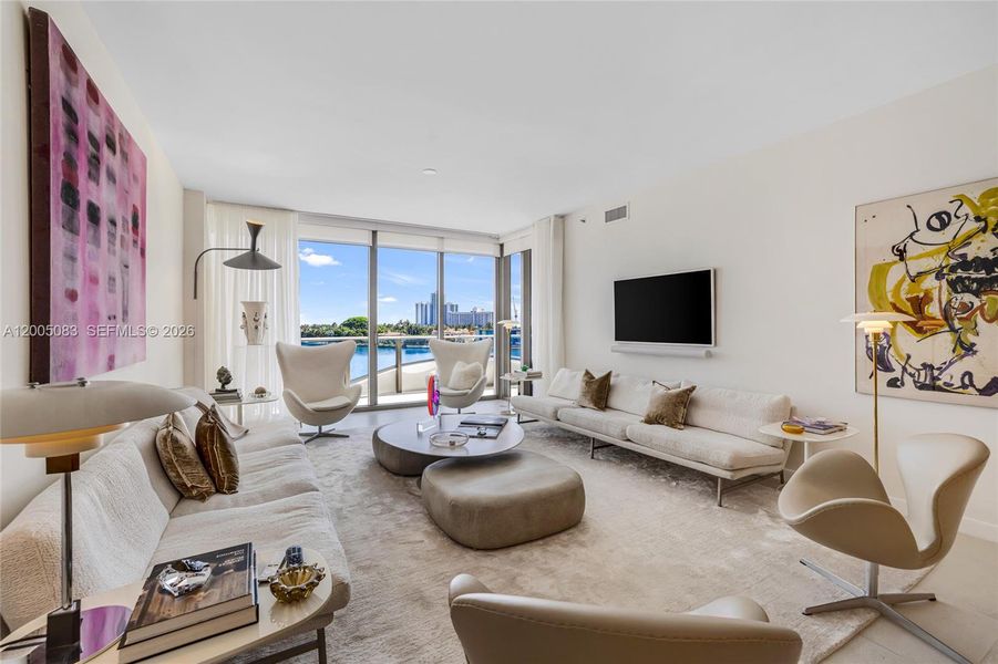 Furnished interior view inside a new home in Onda, Bay Harbor Islands (Image 54).