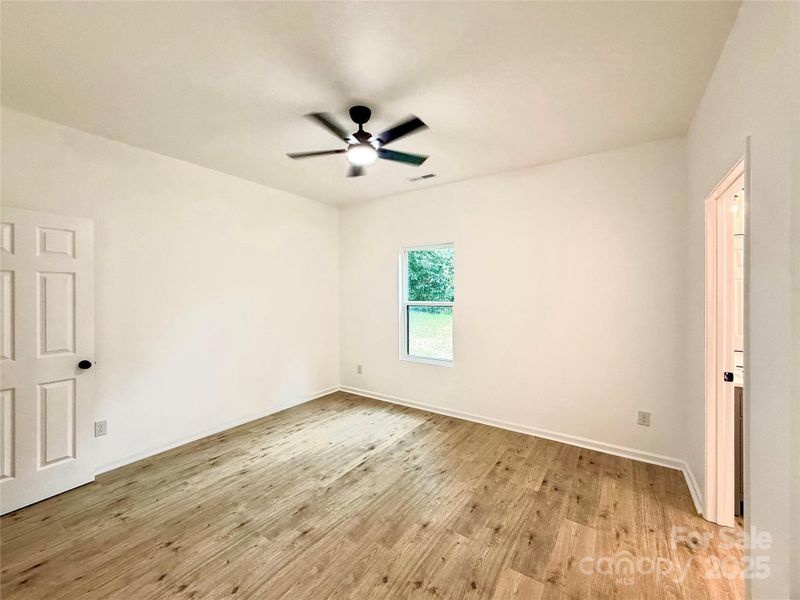 Spacious, unfurnished interior of a new home in , Rock Hill (Image 18).