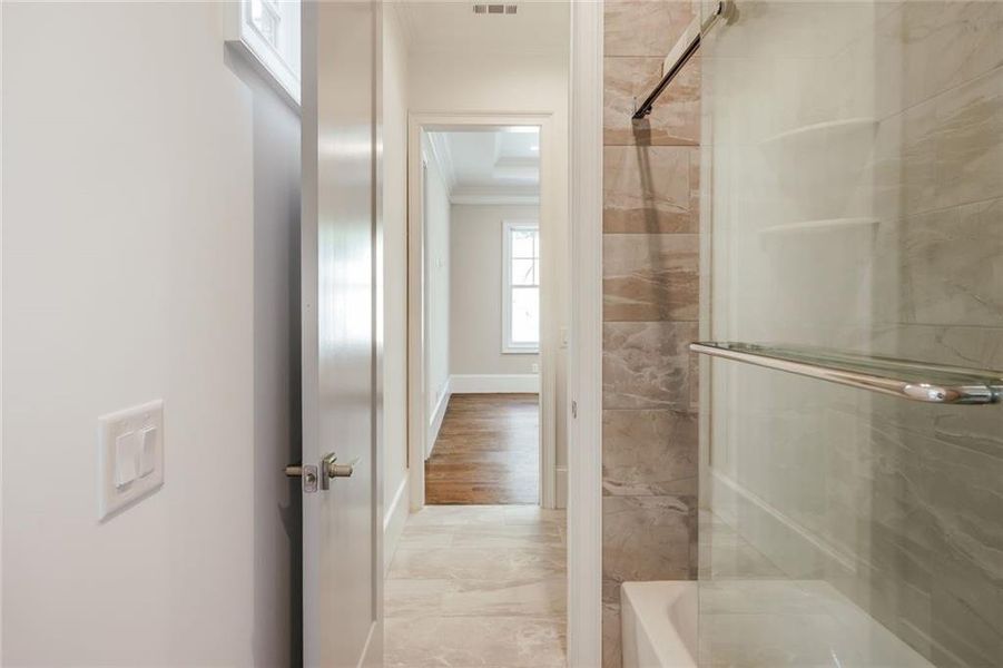 Image 84 of a home in .