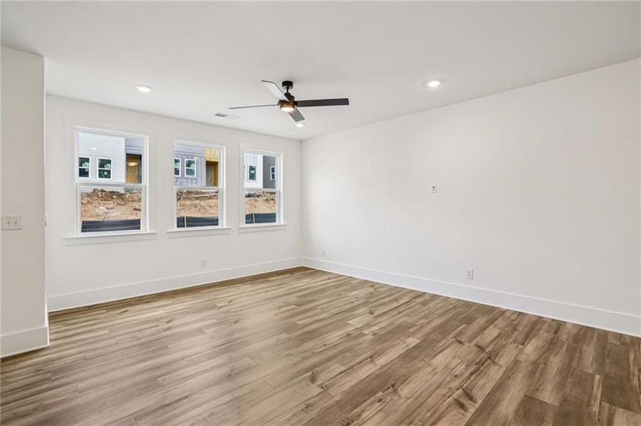 Spacious, unfurnished interior of a new home in Park Vue, Atlanta (Image 39).