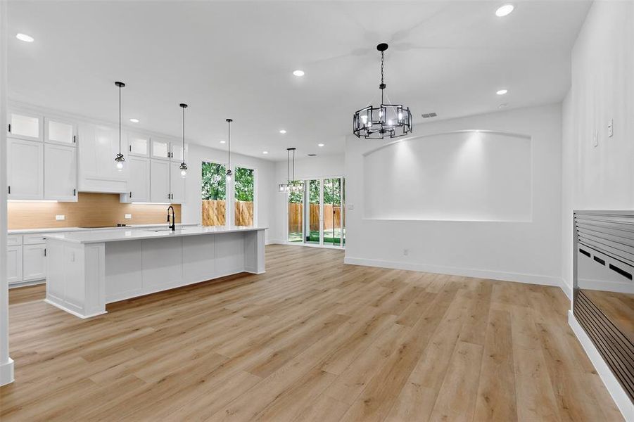 Spacious, unfurnished interior of a new home in , Gun Barrel City (Image 25).