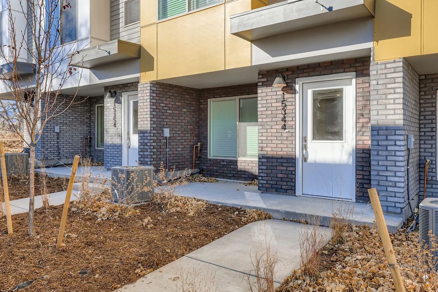 1,832sf New Home in Arvada, CO.  - Slide 3