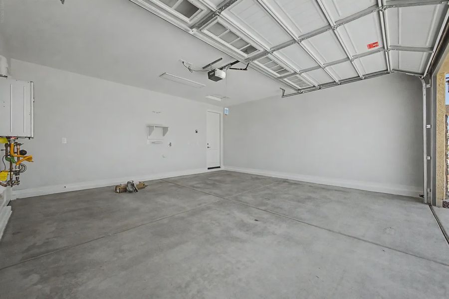 Spacious, unfurnished interior of a new home in Avanti at Granite Vista, Waddell (Image 31). Spacious, unfurnished interior of a new home in Avanti at Granite Vista, Waddell (Image 31).