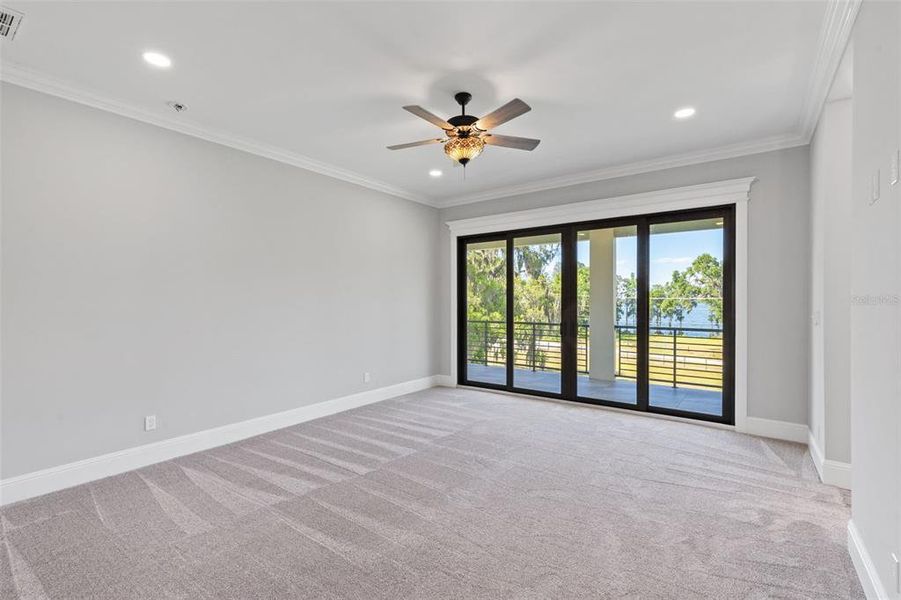 Spacious, unfurnished interior of a new home in , Thonotosassa (Image 24).