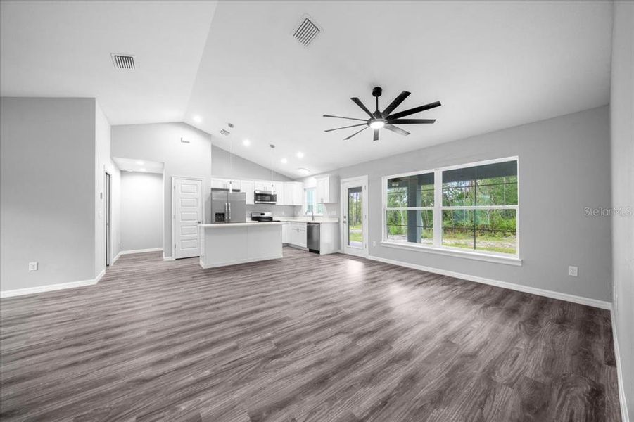 Spacious, unfurnished interior of a new home in , Citrus Springs (Image 27). Spacious, unfurnished interior of a new home in , Citrus Springs (Image 27).