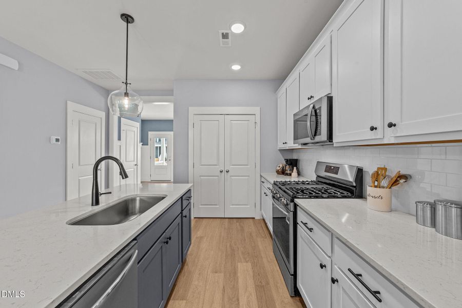 25-web-or-mls-VB4A3787 25-web-or-mls-VB4A3787