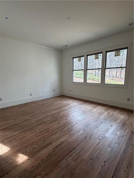Spacious, unfurnished interior of a new home in , Greensboro (Image 6).