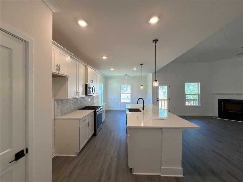 Furnished interior view inside a new home in Tuscany Hills, Douglasville (Image 4).