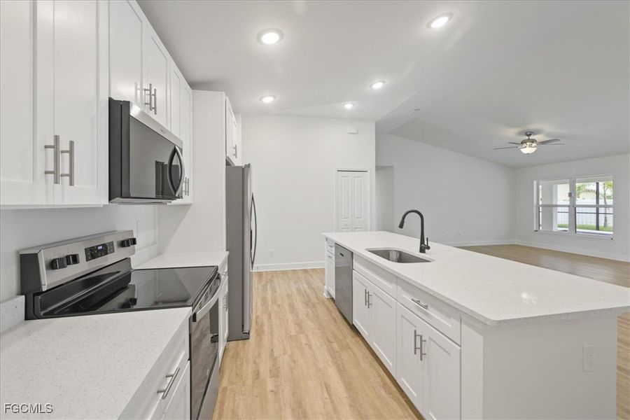 Furnished interior view inside a new home in Cape Coral, Cape Coral (Image 9).