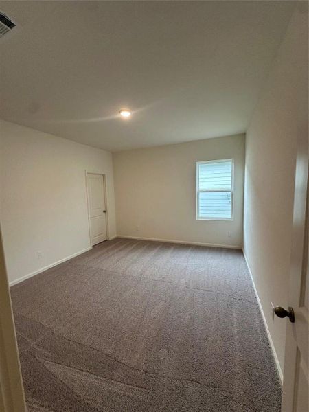 Spacious, unfurnished interior of a new home in Royal Pines, Porter (Image 4).