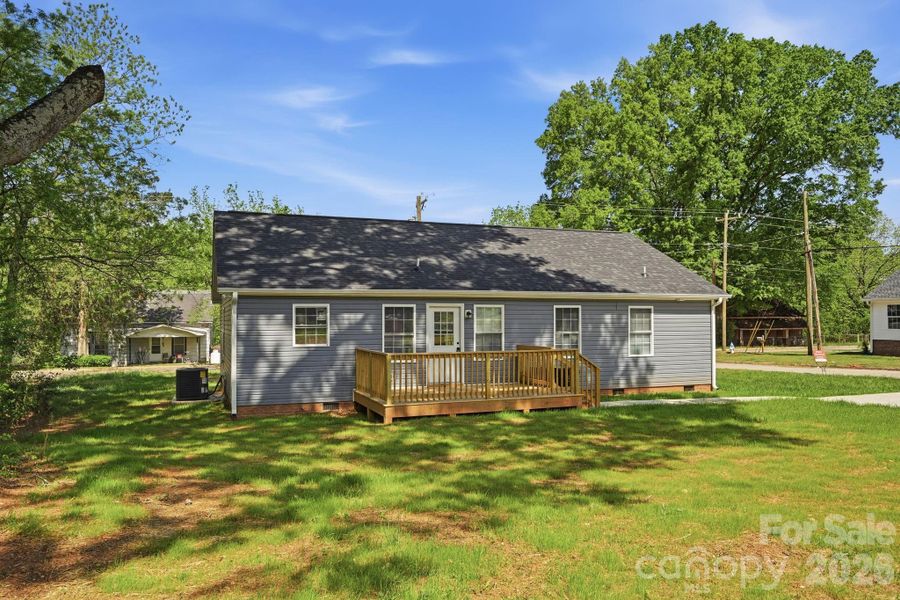 Exterior details and patio area of a home in , York (Image 20).