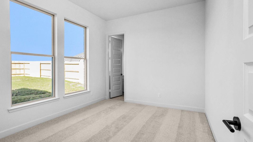 Spacious, unfurnished interior of a new home in Briarley 70', Montgomery (Image 16).