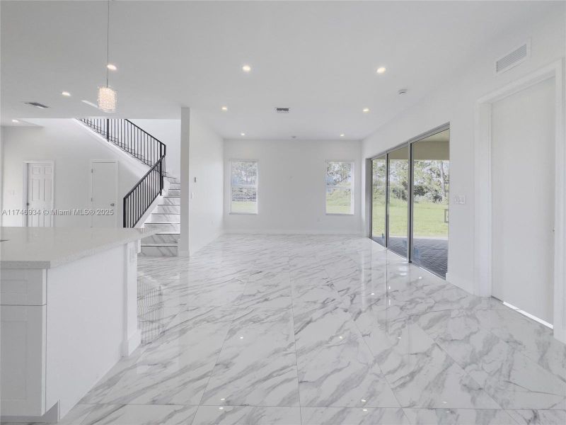 Spacious, unfurnished interior of a new home in , Port St. Lucie (Image 52).