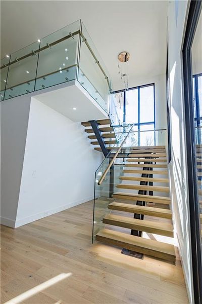 Spacious, unfurnished interior of a new home in , Suwanee (Image 89).