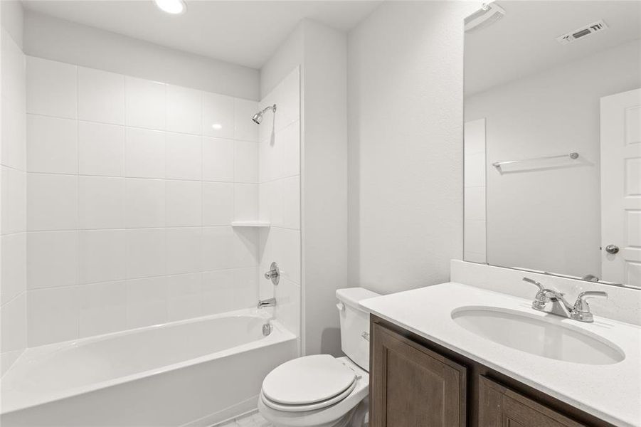 1012 Moss Grove Bathroom2