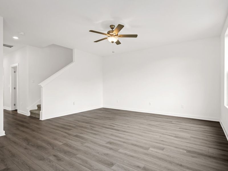 Spacious, unfurnished interior of a new home in Calista Farms, White House (Image 28).