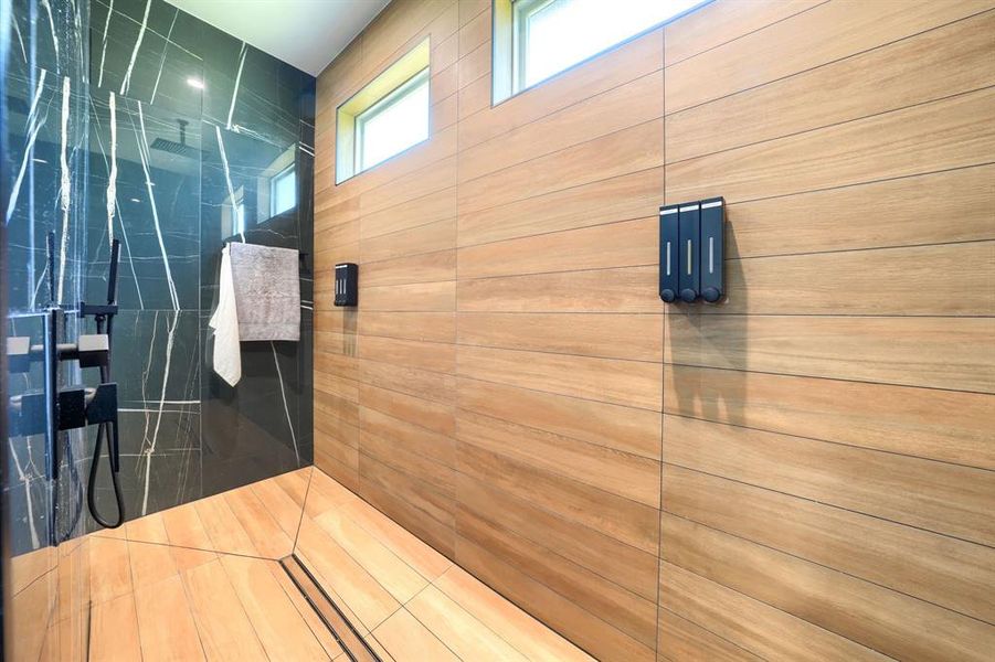 Image 34 of a home in .