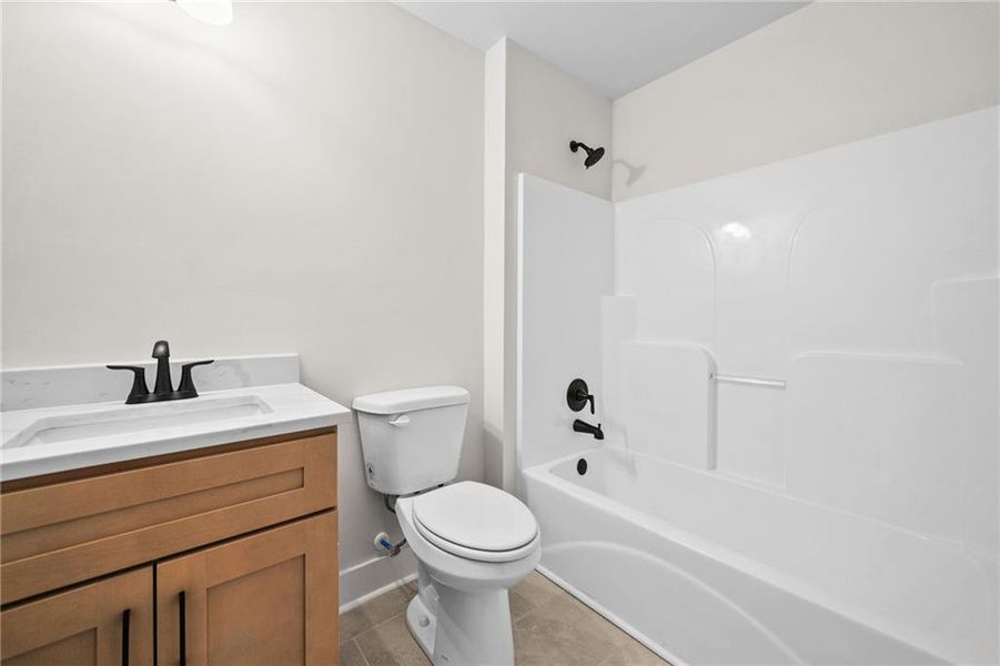 Furnished interior view inside a new home in , Dallas (Image 18).